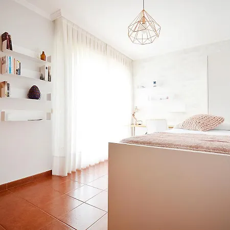 アパート Galihost - Con Piscina En El Centro De サンシェンショ