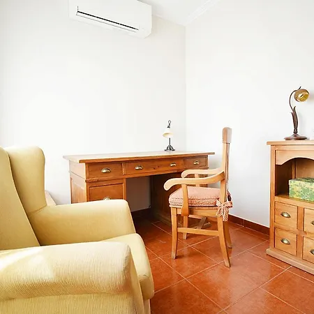 Galihost - Con Piscina En El Centro De サンシェンショ